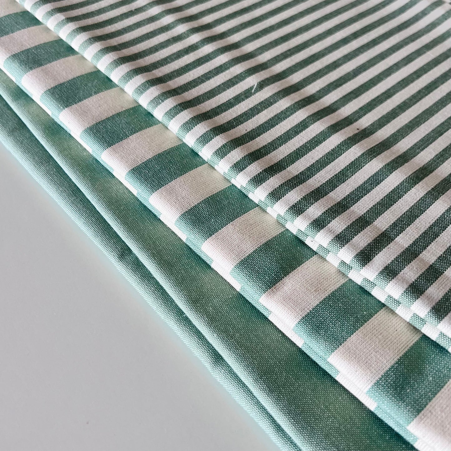 Cotone tinto in filo